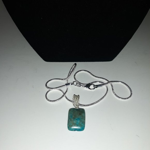 genuine hand made 3/4" turquoise pendant with silver wire loop & 925 chain. - Picture 3 of 4